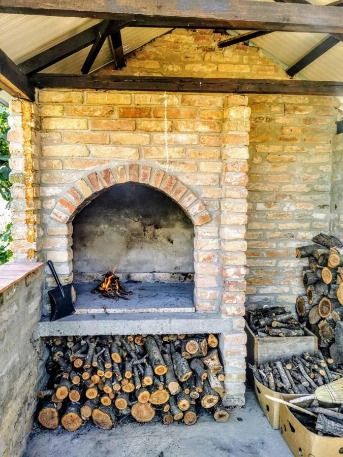 Kuca Za Odmor Kiss-Karanac,Baranja Villa Bagian luar foto
